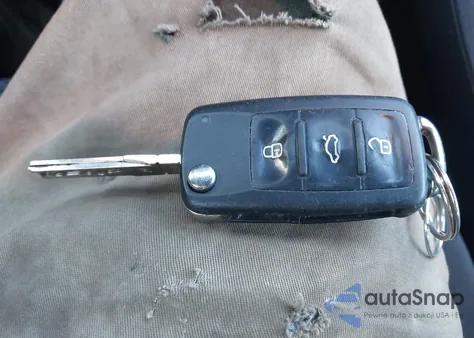 2012 Volkswagen Passat 2.5L S из США, поврежденный, VIN 1VWAP7A39CC062319